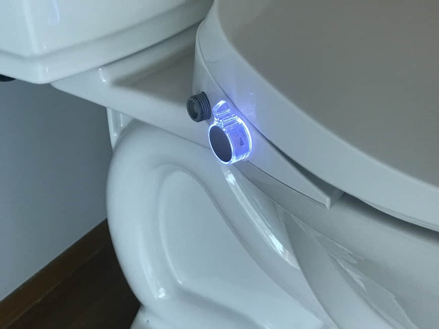 Ametican V-shape smart bidet 1